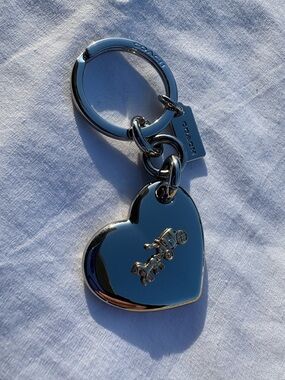 NWOT Coach Silver Heart Charm with Gold Horse & Carriage Keyring or Bag Charm